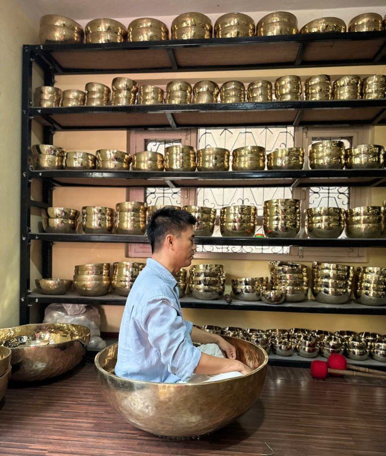 Ứng Dụng Chuông Xoay Trong Thiền Định